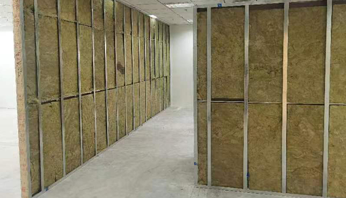 上海徐匯漕河涇錦和尚城辦公室裝修施工現(xiàn)場(chǎng)