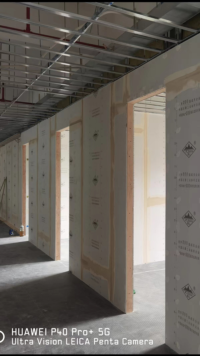 漕河涇華鑫天地辦公室裝修現(xiàn)場(chǎng)手機(jī)拍攝 漕河涇華鑫天地辦公室裝修現(xiàn)場(chǎng)手機(jī)拍攝