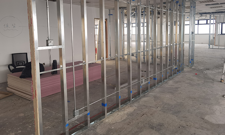 長寧世貿商城辦公室裝修施工現場2