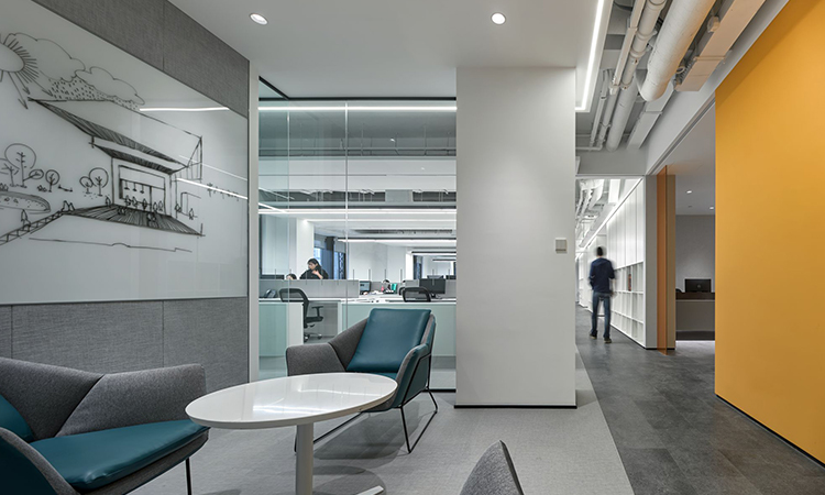 米灰基調玻璃隔斷辦公室 米灰基調玻璃隔斷辦公室