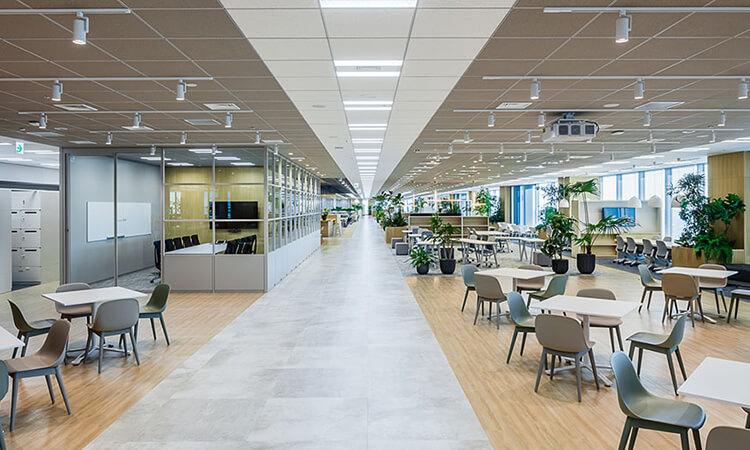 提升員工交流與協(xié)作的上海辦公室裝修設計