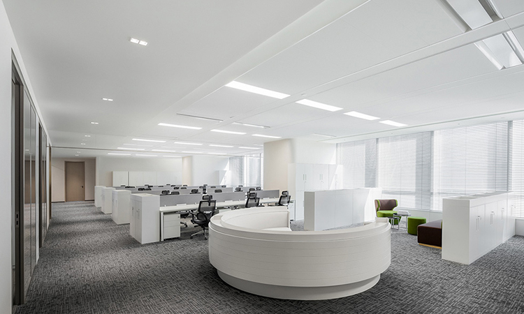 開放式辦公區長條桌布局 開放式辦公區長條桌布局