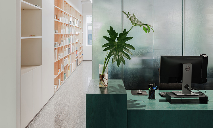 小公司辦公室前臺裝修設計