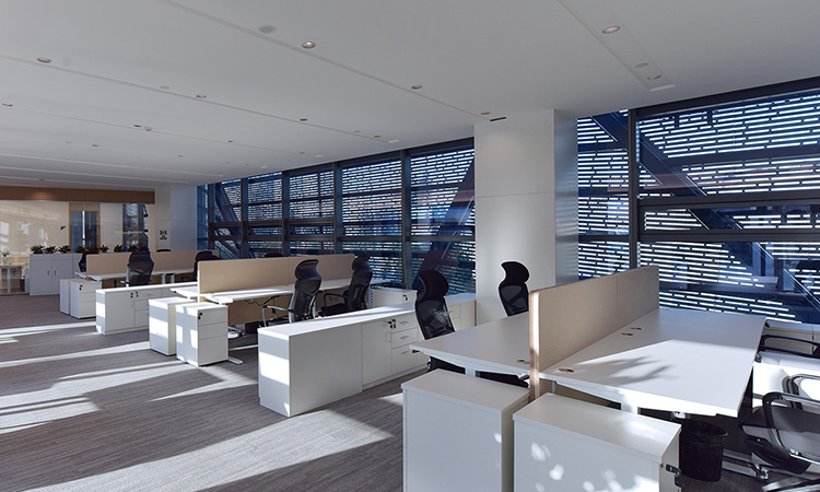 無隔斷員工辦公區(qū) 無隔斷員工辦公區(qū)