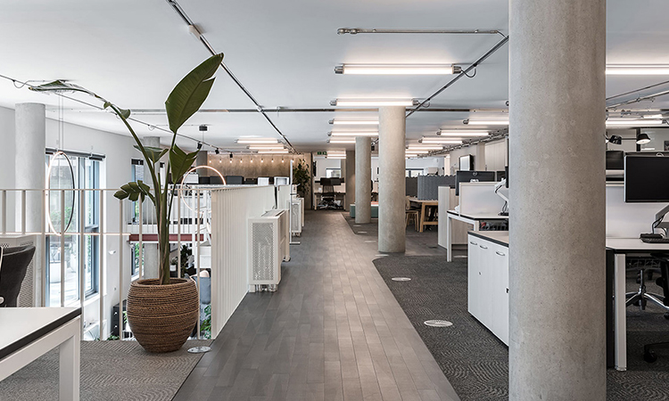 上海辦公室裝修公司的攝化設計